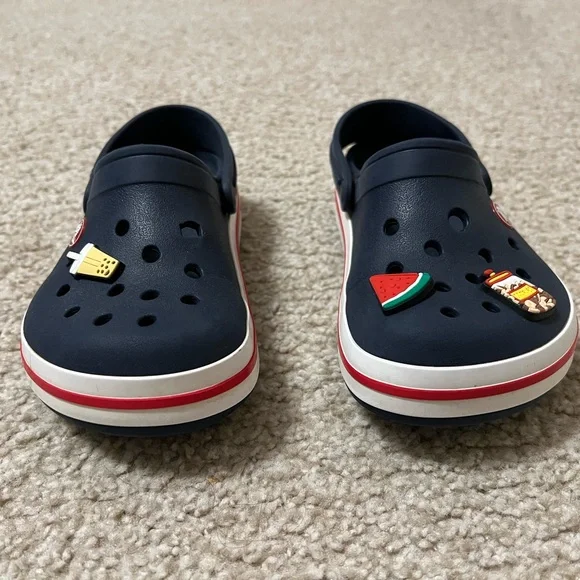 Kids Navy Clogs with Fun Charms - Picture 4 of 7